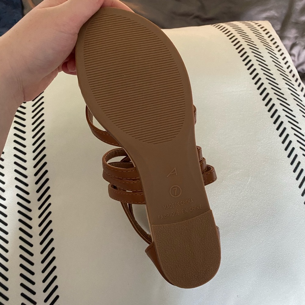 Flat Strappy Sandals - Picture 4 of 4